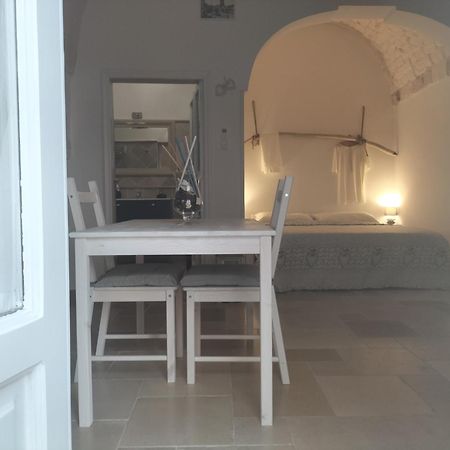 Hotel Le Tre Alcove à Ceglie Messapica Extérieur photo