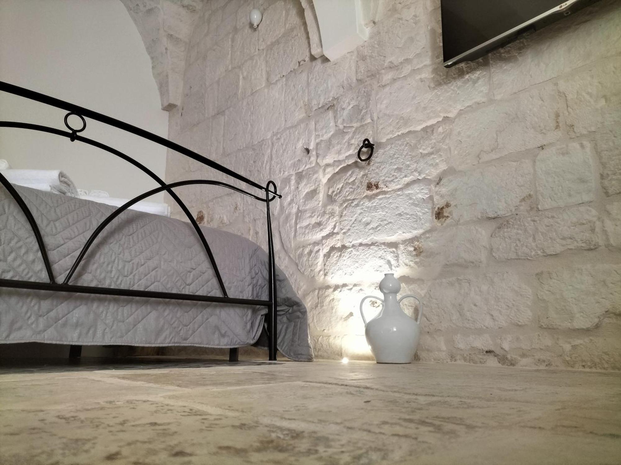 Hotel Le Tre Alcove à Ceglie Messapica Extérieur photo