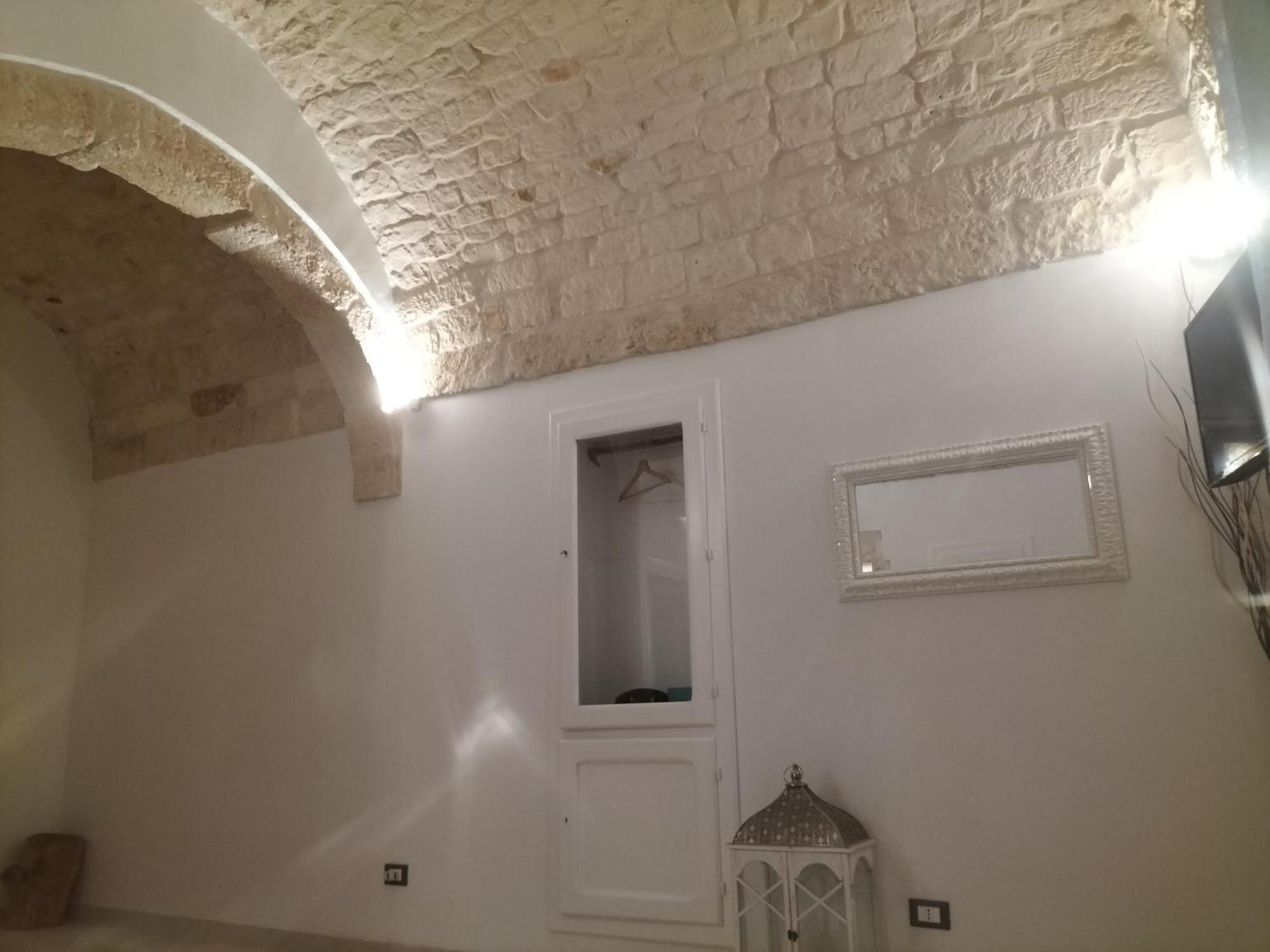 Hotel Le Tre Alcove à Ceglie Messapica Extérieur photo